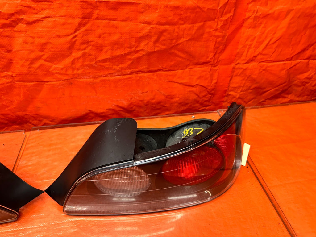 00 03 HONDA S2000 AP1 2.0L REAR TAIL LIGHTS LAMPS LEFT RIGHT SET OEM #33710