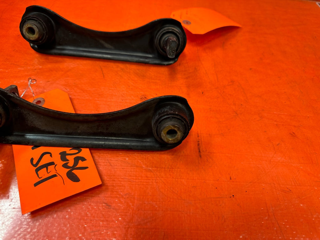 93 97 HONDA DEL SOL   LEFT AND RIGHT REAR UPPER CONTROL ARMS OEM FACTORY #2565