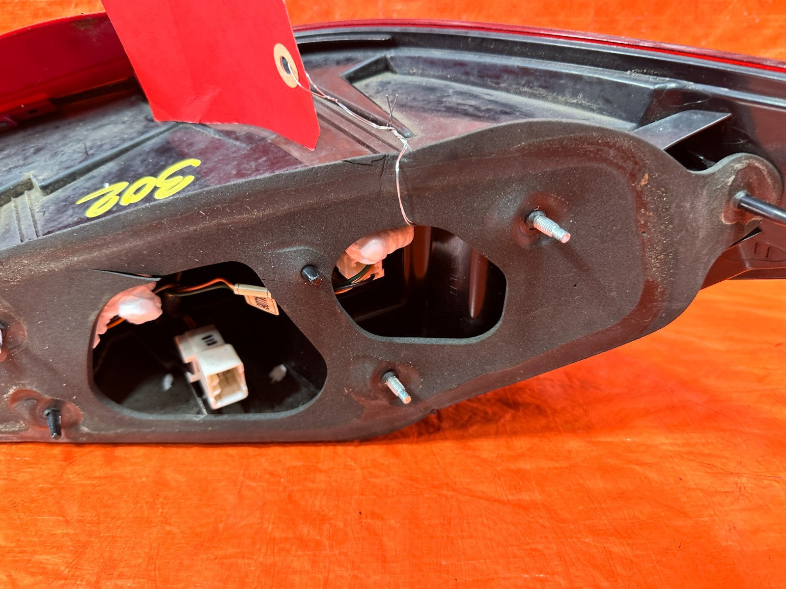 13 16 HYUNDAI GENESIS COUPE   DRIVER LEFT TAIL LIGHT LAMP   OEM FACTORY #CHIP11