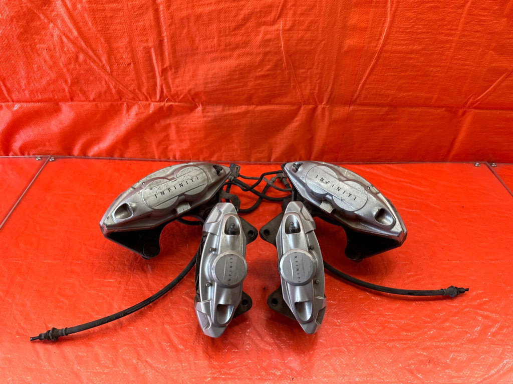 08 15 INFINITI G37 & Q60 SPORT   AKEBONO   BRAKE CALIPERS LEFT & RIGHT   OEM 1884