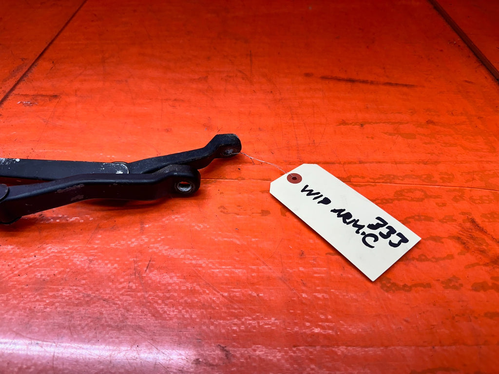 92 95 HONDA CIVIC EX 2D   FRONT WINDSHIELD WIPER ARMS LEFT RIGHT   OEM #3334