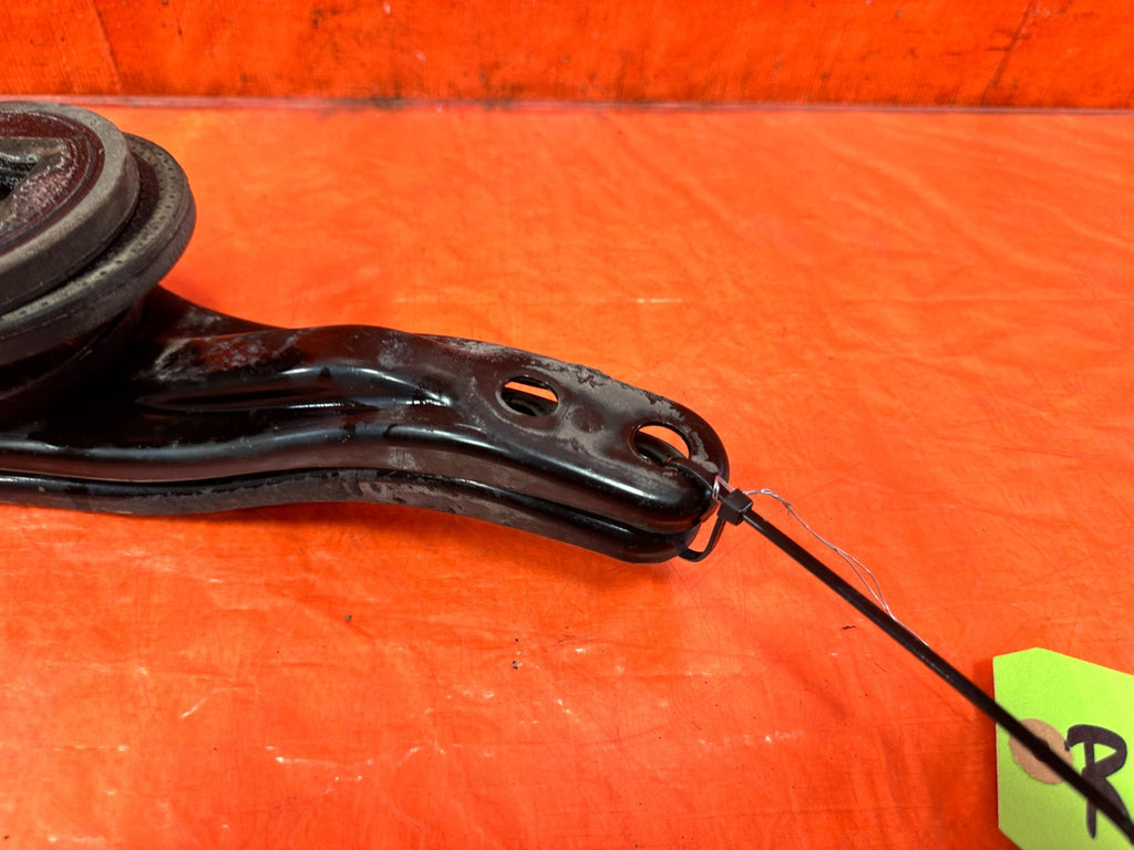 10 16 HYUNDAI GENESIS COUPE 3.8L   SUBFRAME BRACKETS = OEM #2991