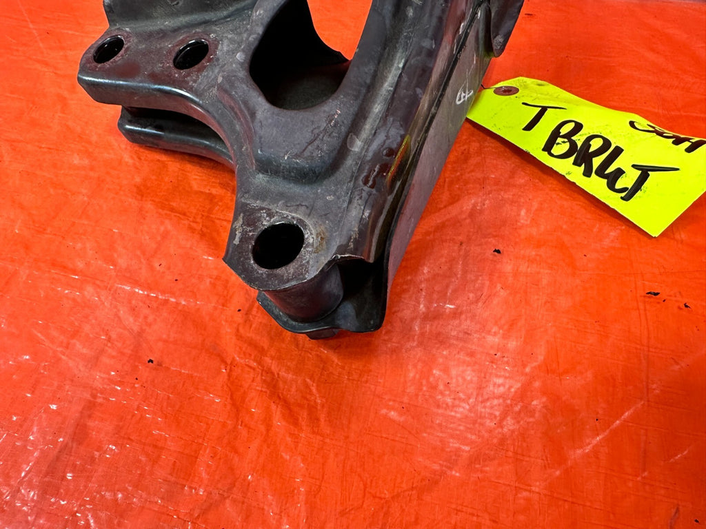 92 95 HONDA CIVIC   D16 5 SPEED MANUAL STICK SHIFT REAR TRANSMISSION BRACKET SOH4