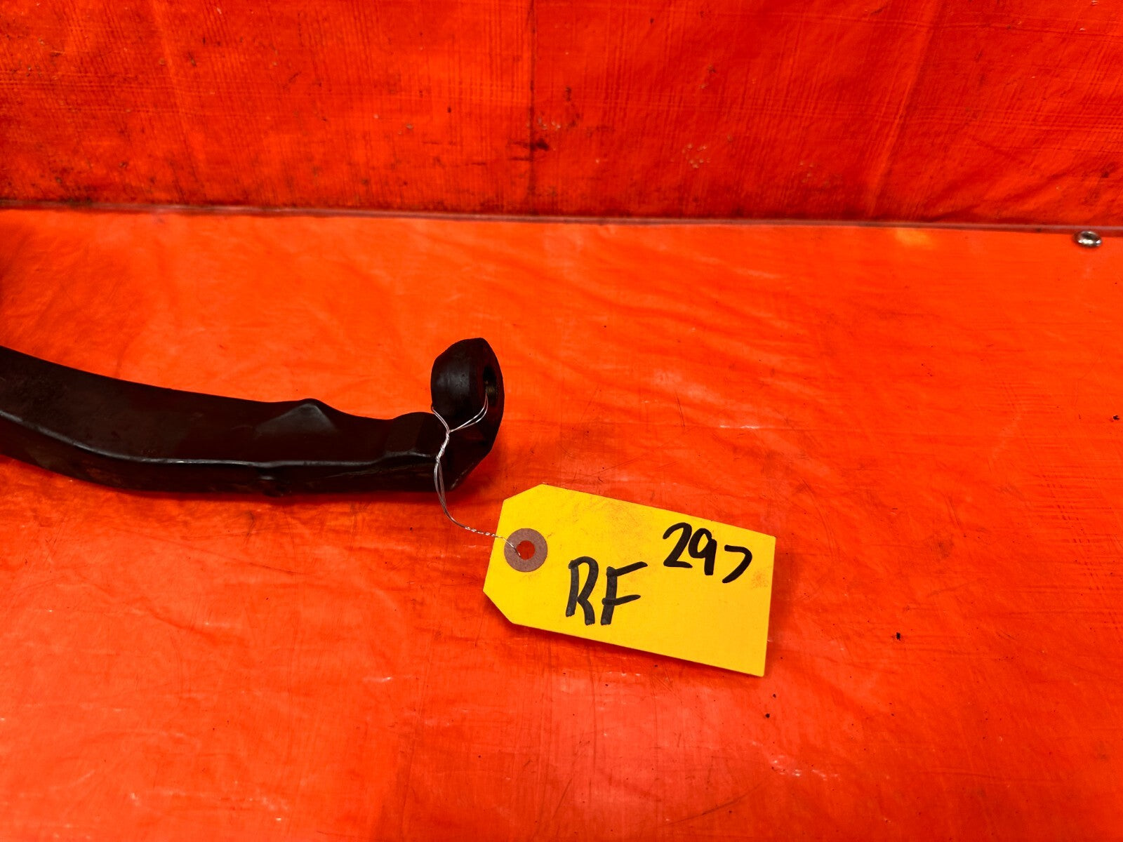 96 00 HONDA CIVIC   CX DX LX   RIGHT FRONT SPINDLE KNUCKLE HUB   OEM #2971