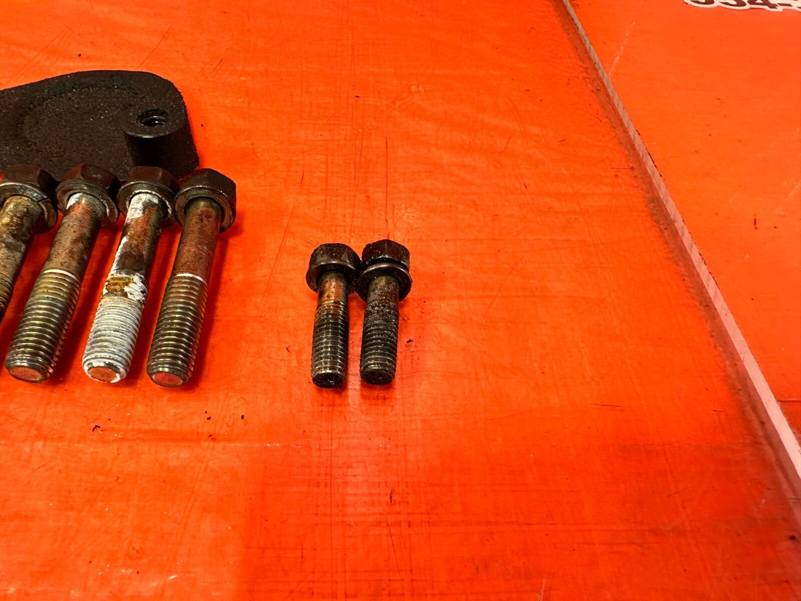 03 09 NISSAN 350Z   AUTOMATIC TRANSMISSION BOLTS HARDWARE   OEM FACTORY OE #2624