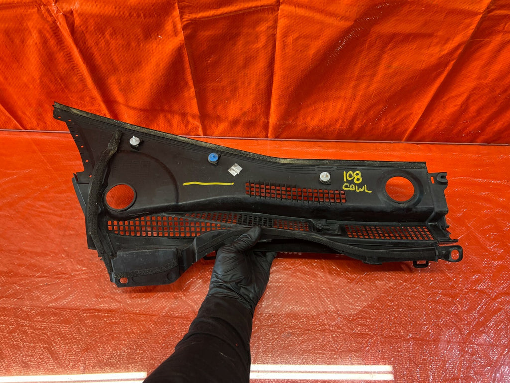04 08 ACURA TL   WIPER COWL TRIM   DRIVER LEFT SIDE   OEM FACTORY #1087