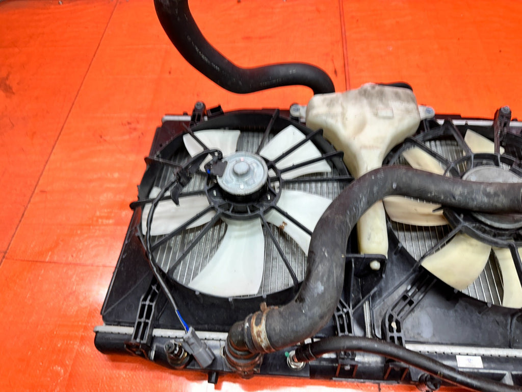 04-05 ACURA TSX 2.4L RADIATOR DUAL COOLING FANS TANK HOSES SET OEM #33811