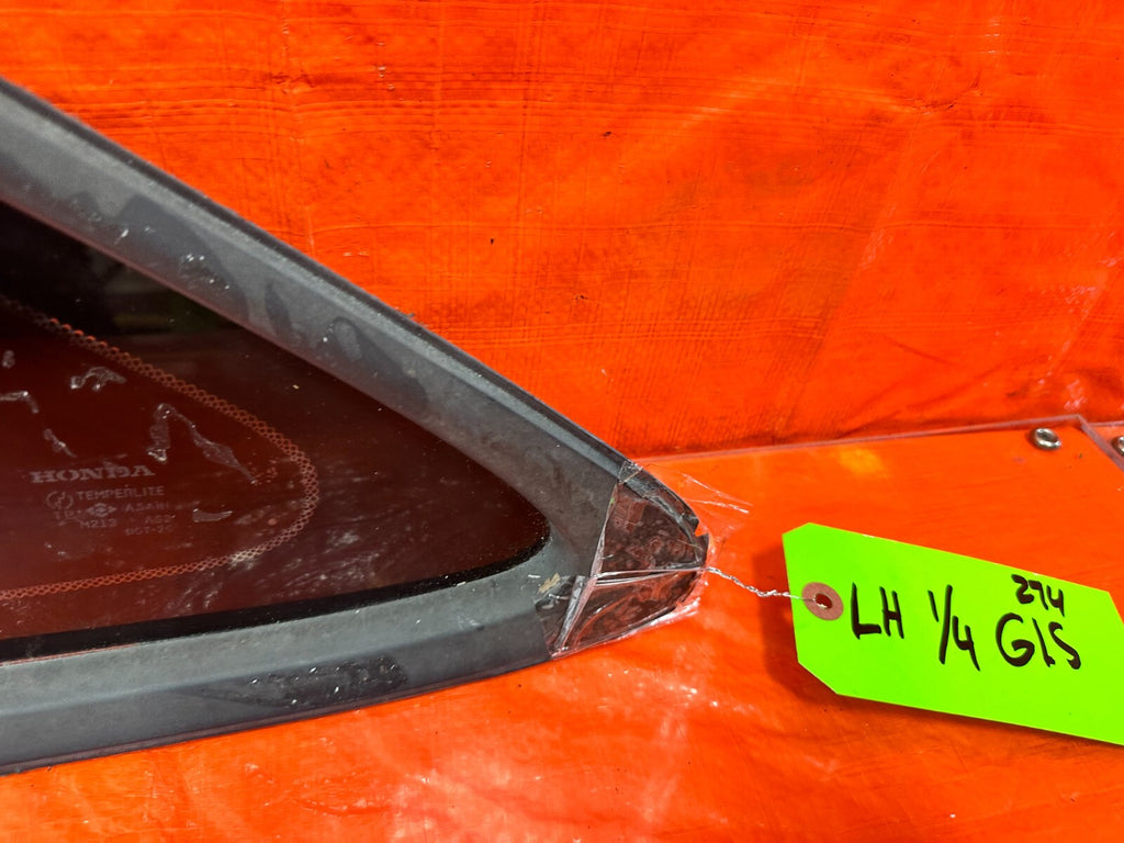 94 01 ACURA INTEGRA 2D MODEL   REAR QUARTER 1/4 GLASS   DRIVER LEFT OEM #2746