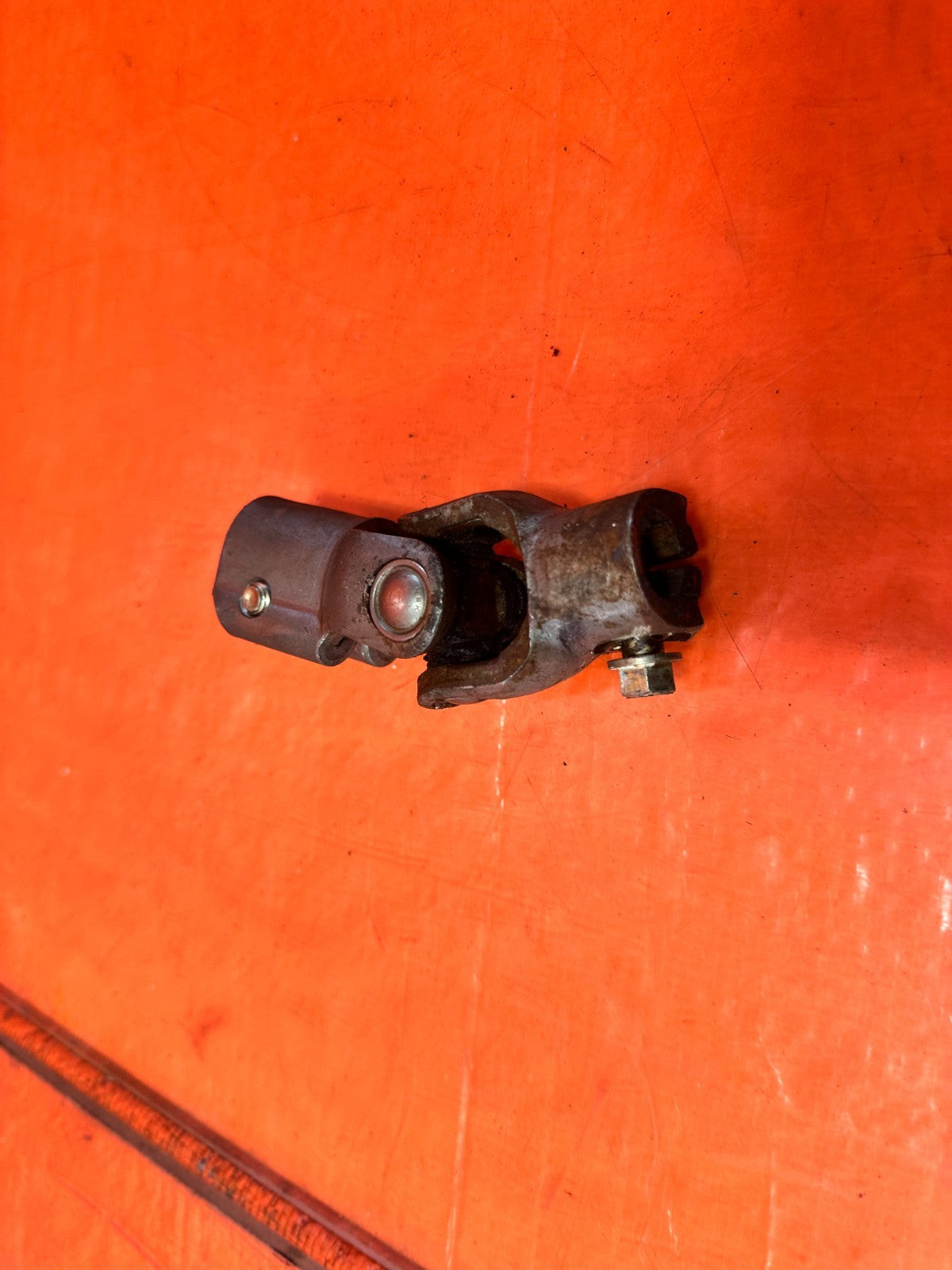 88 91 HONDA CIVIC   MANUAL STEERING COLUMN TO RACK U / B JOINT SWIVEL YOKE  3171