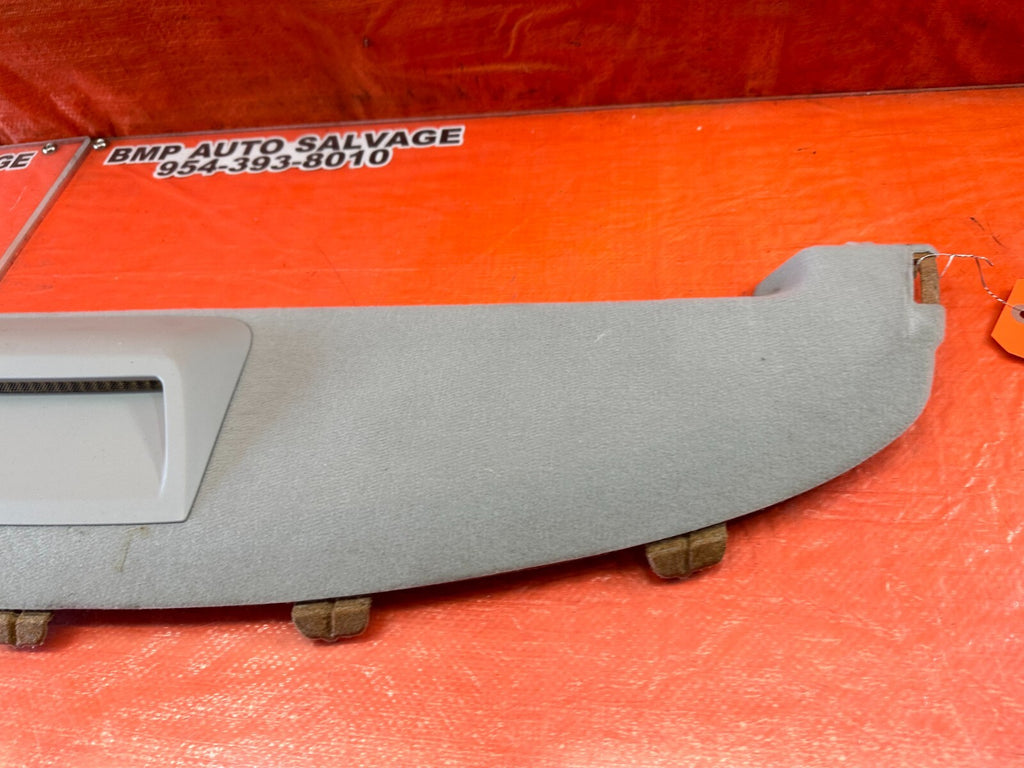 2009 09 LEXUS ES350   3RD BRAKE LIGHT W/ LIGHT GRAY SURROUNDING TRIM   OEM #2445