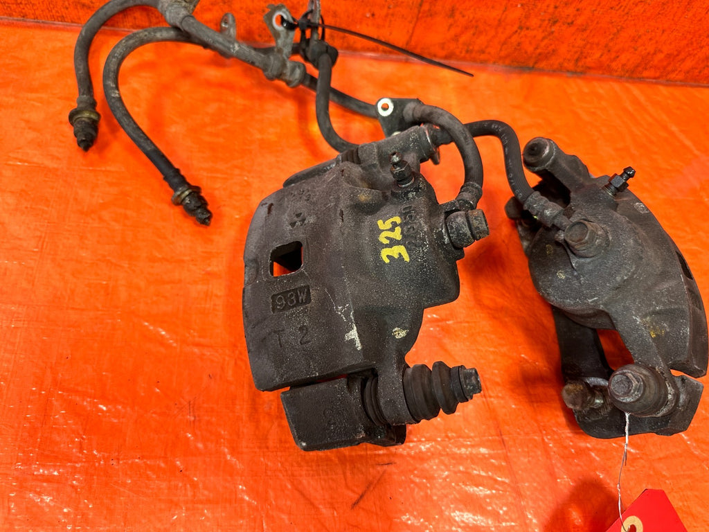 90 91 HONDA CIVIC HATCHBACK   LEFT AND RIGHT FRONT BRACKE CALIPERS   OEM #3256