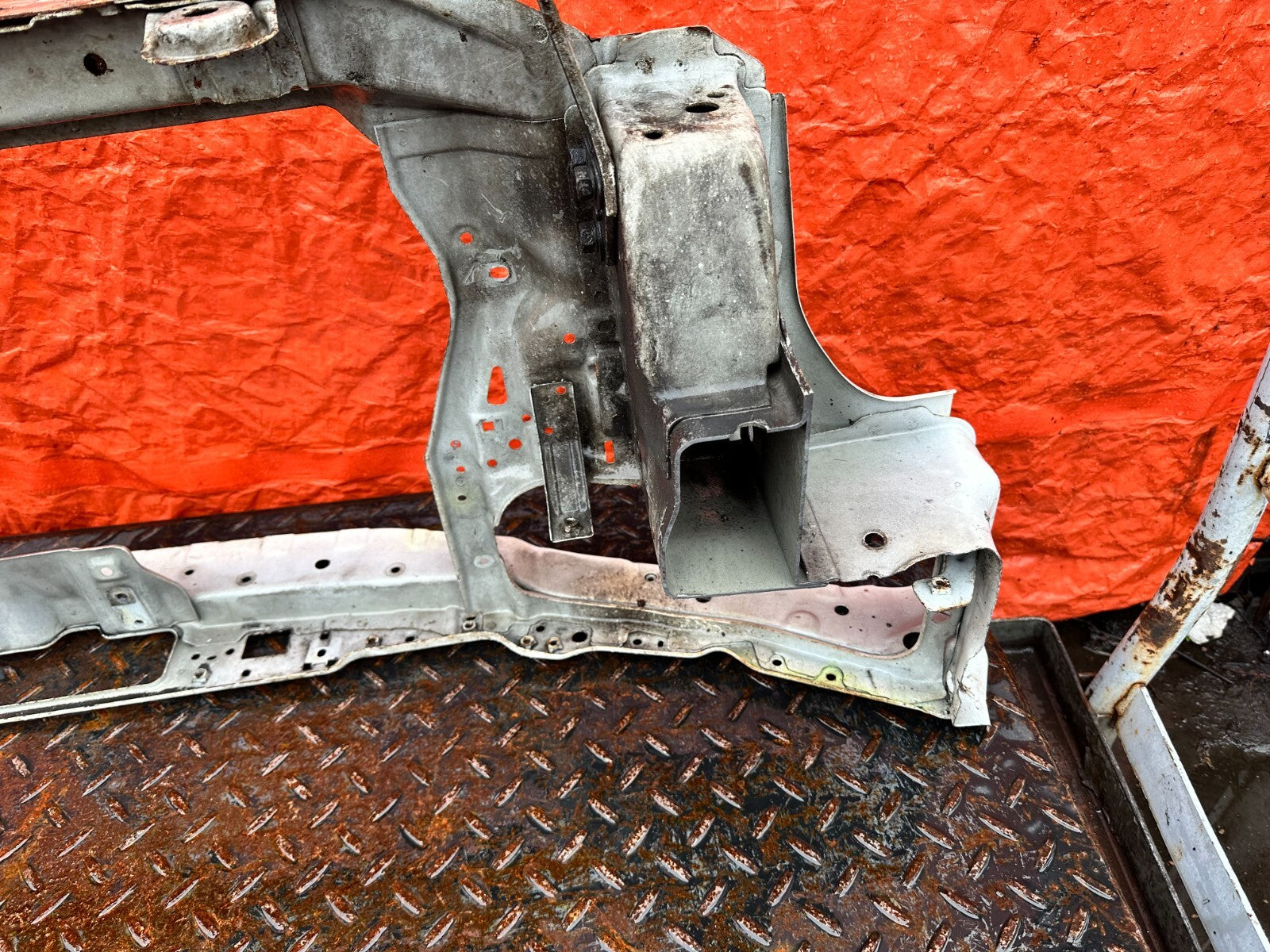 94 01 ACURA INTEGRA   RADIATOR SUPPORT CUT FRONT BULKHEAD    OEM FACTORY OE9
