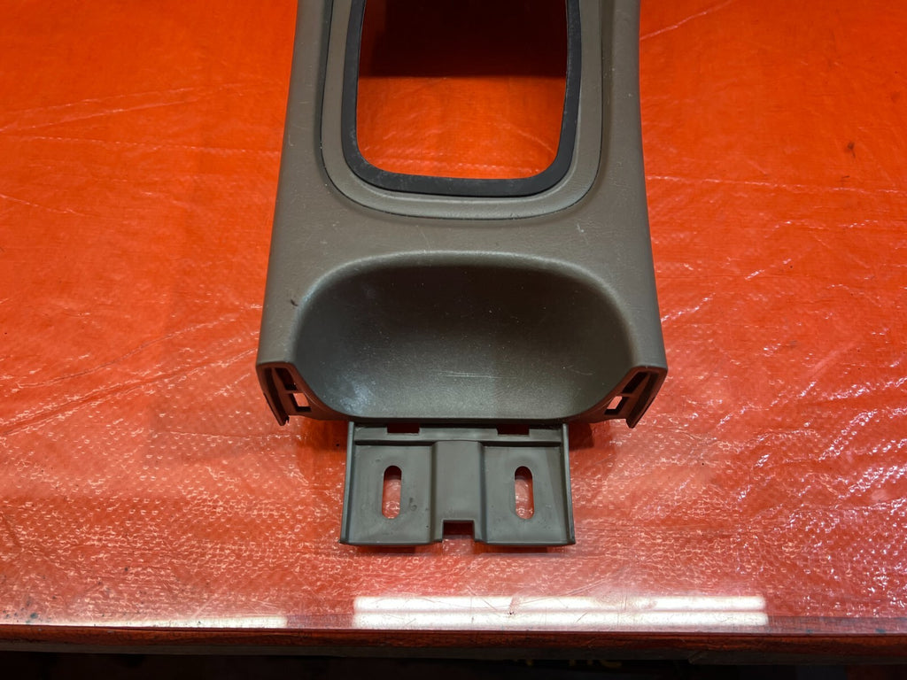 94 01 ACURA INTEGRA   AUTOMATIC SHIFTER CENTER CONSOLE TRIM BEZEL   OEM #1624