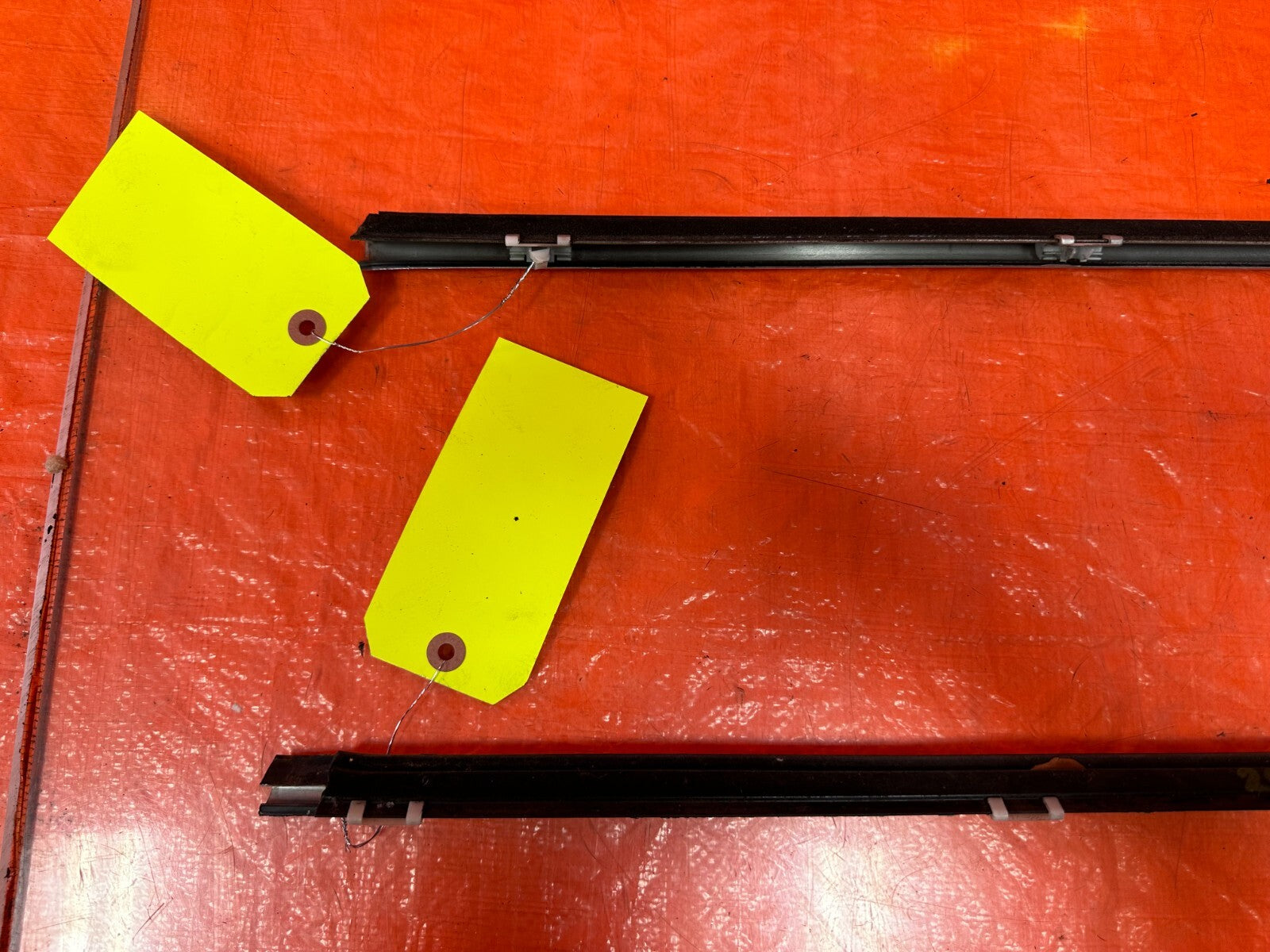 92 93 HONDA CIVIC COUPE HATCH EXTERIOR DOOR WINDOW GLASS TRIM SET LEFT RIGHT OEM7