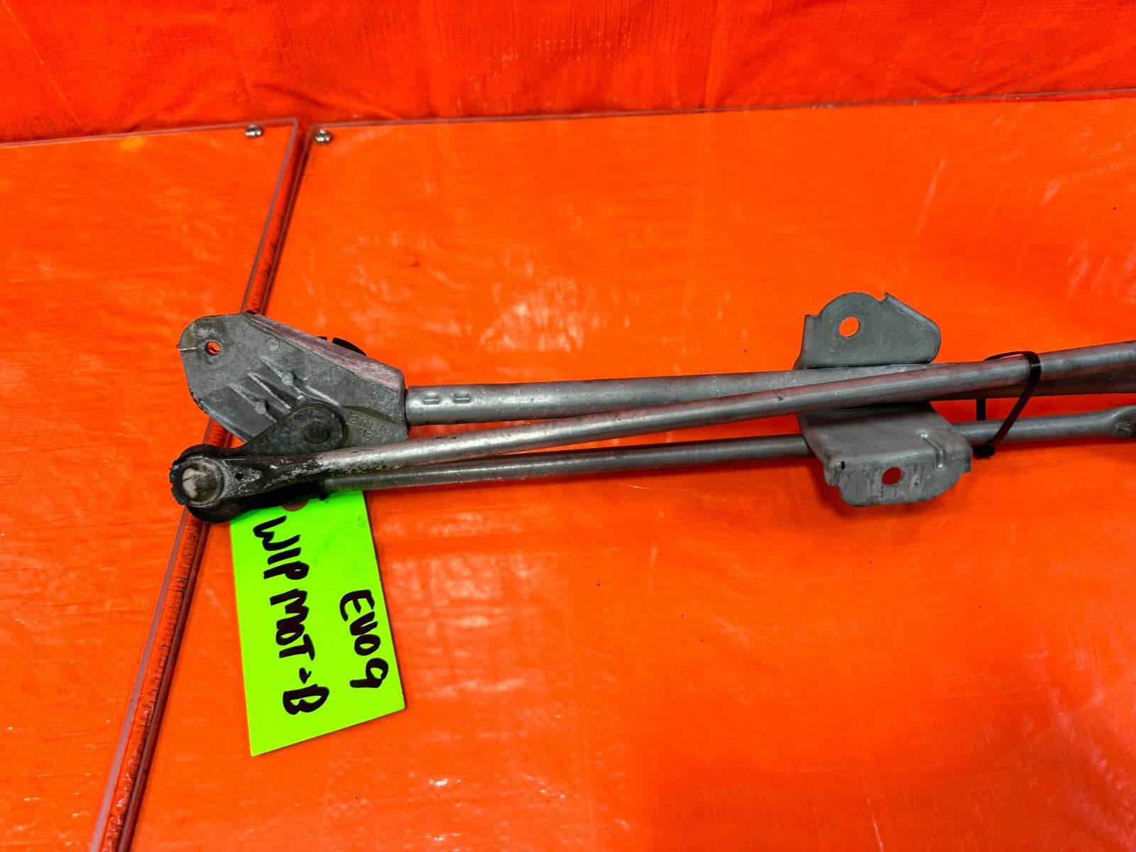 03 06 LANCER EVOLUTION VIII 8 EVO IX 9   FRONT WINDSHIELD WIPER MOTOR & LINKAGE8