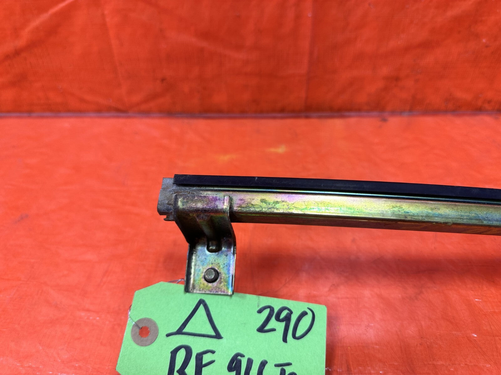 00 09 HONDA S2000   PASSENGER RIGHT WINDOW GLASS SASH   OEM FACTORY #2903