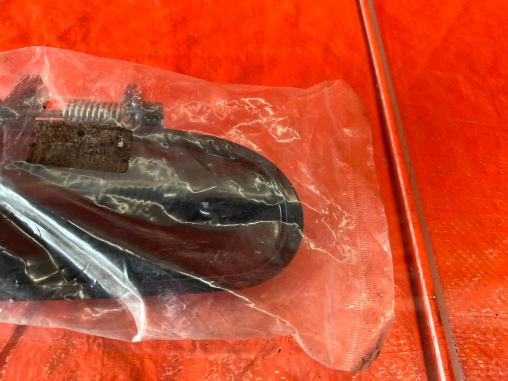 96 00 HONDA CIVIC   PASSENGER RIGHT EXTERIOR DOOR HANDLE   AFTERMARKET   #1276