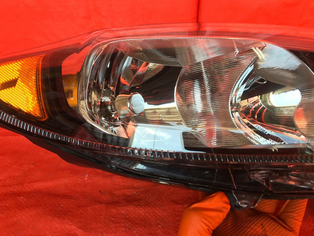 OEM 2016 2017 2018 FORD FIESTA PASSENGER RIGHT HEADLIGHT HEADLAMP BLACK BEZEL 5