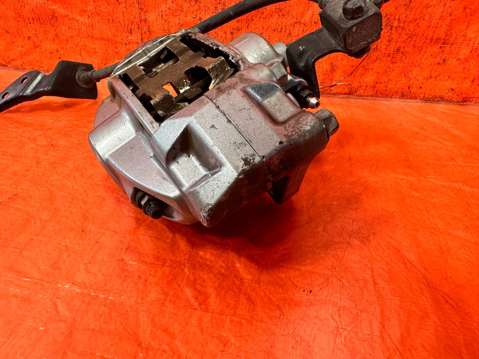 08 15 G37 Q60 14 23 Q50 SPORT   AKEBONO   DRIVER LEFT REAR CALIPER OEM 3287