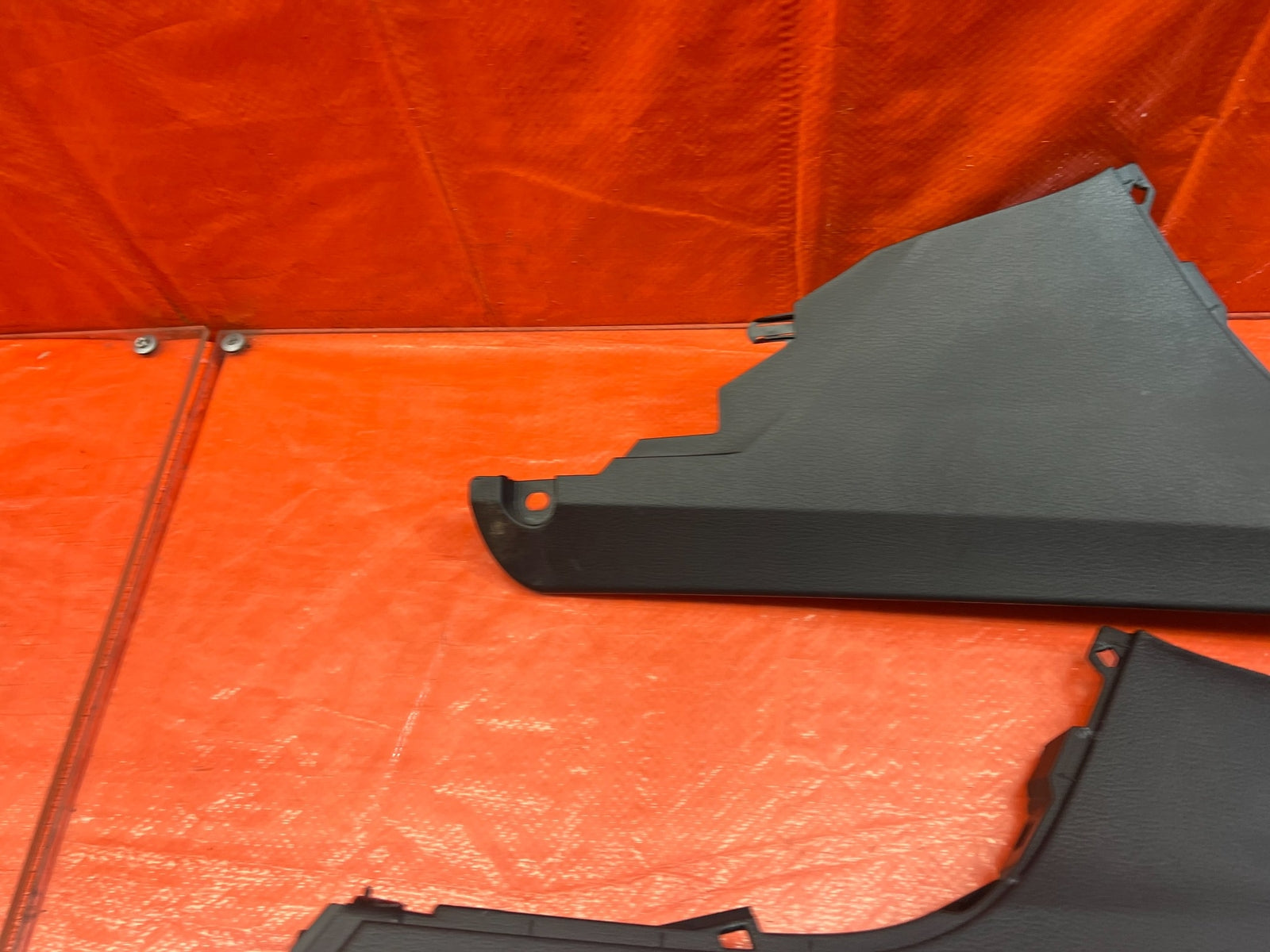 15 21 SUBARU WRX & STI   ARM REST CENTER SHIFTER CONSOLE TRIM   LEFT & RIGHT 17011