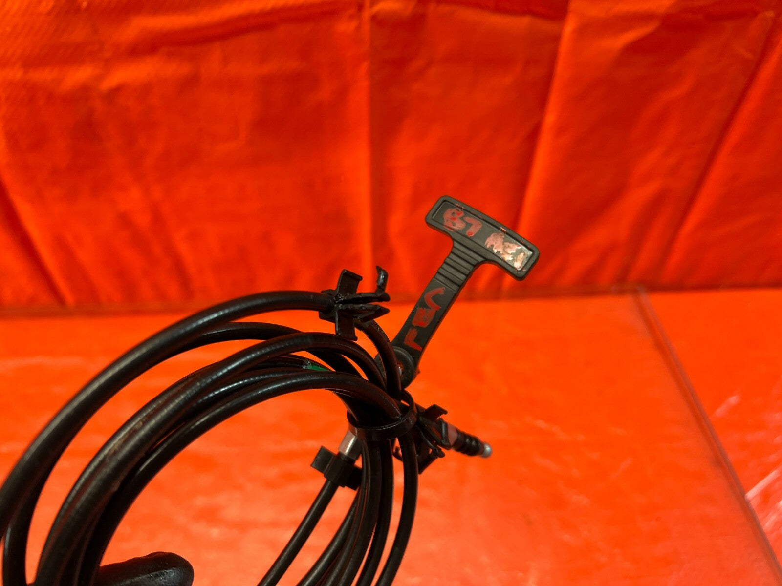 04 08 ACURA TL   TRUNK RELEASE CABLE OPENER LEVER   OEM FACTORY #873