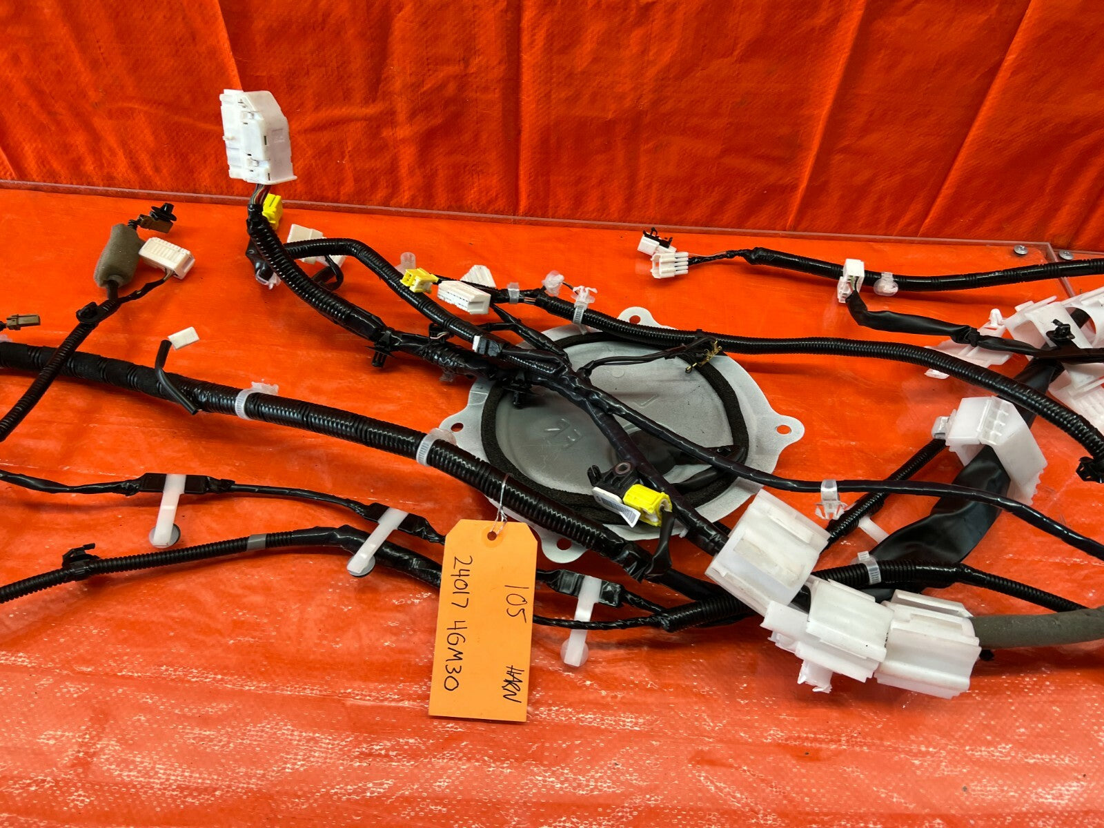 14 15 INFINITI Q50   REAR CHASSIS FLOOR FUEL PUMP WIRING HARNESS WIRE LOOM #1056