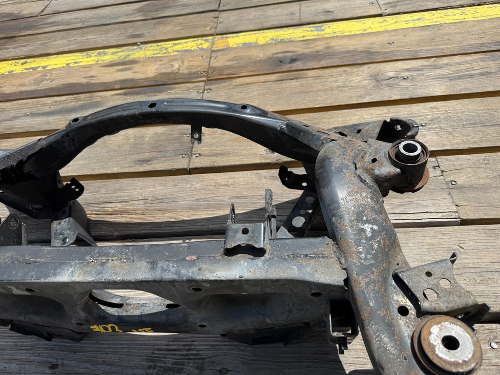 04 11 MAZDA RX8 RX 8   REAR SUB FRAME CROSSMEMBER MOUNTING BRACKETS   OEM 3033