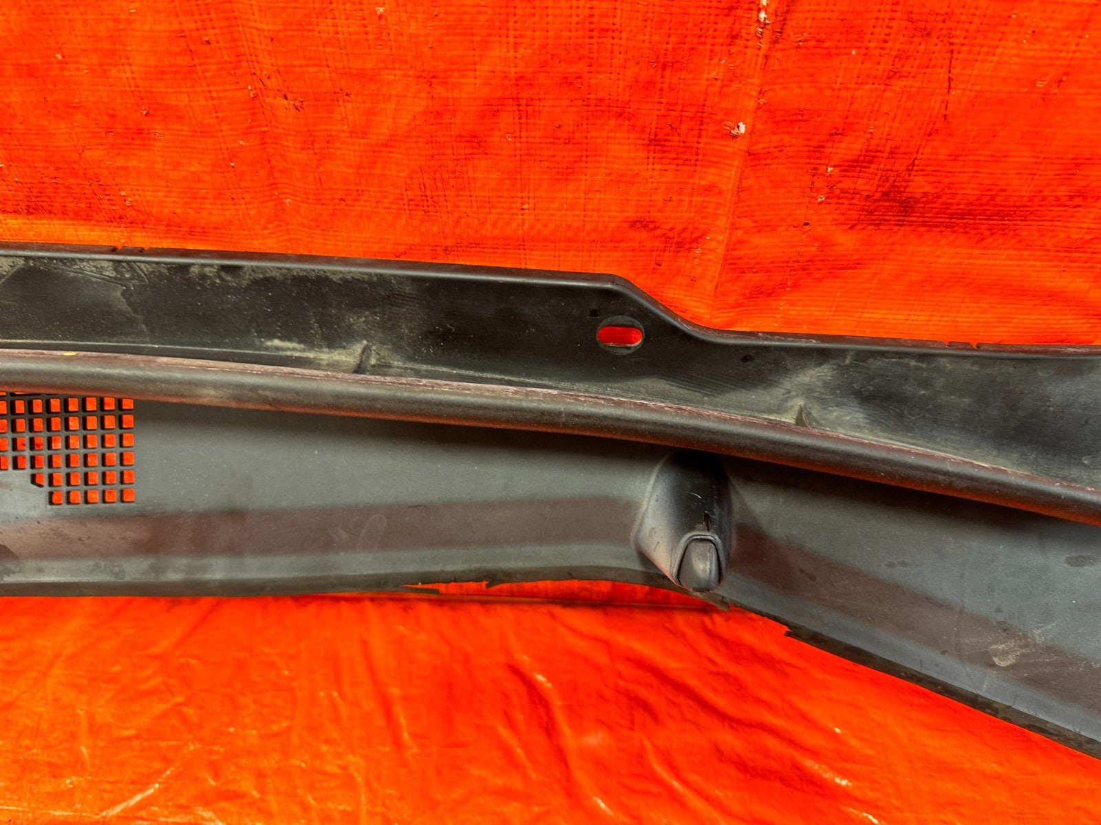 09 14 ACURA TSX   WINDSHIELD WIPER COWL TRIM PLASTIC BEZEL   OEM FACTORY #3215