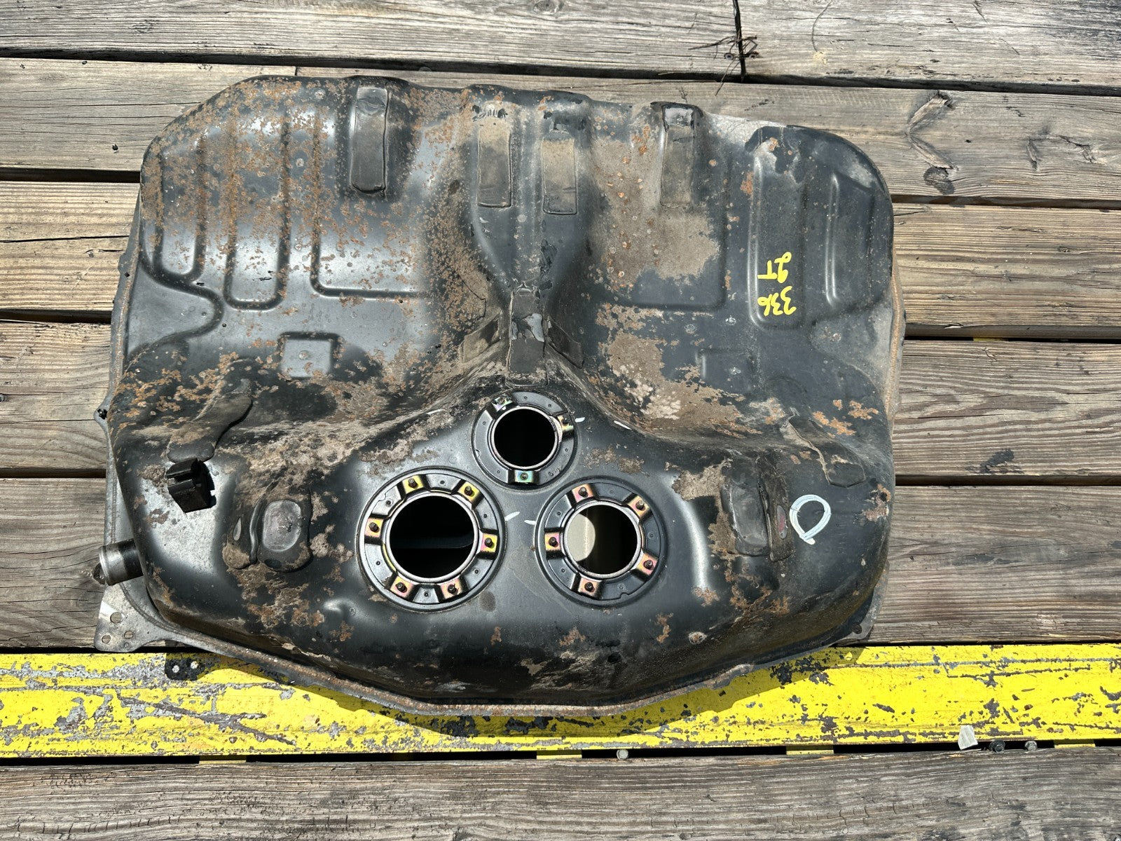 97 01 HONDA PRELUDE 2.2L FUEL GAS PETROL TANK CELL RESERVOIR BARE OEM #3369