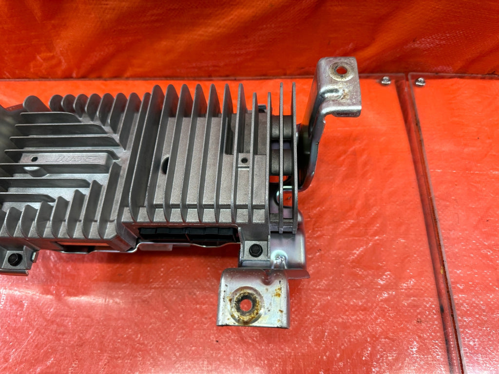 08 15 INFINITI G37 & Q60   2D COUPE   COMPLETE FACTORY BOSE AMPLIFIER   OEM #2074