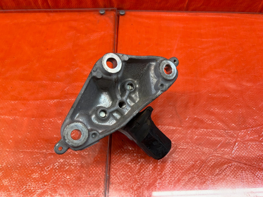 2010 ACURA CSX iTECH   ENGINE MOTOR MOUNT ALUMINUM MOUNTING BRACKET   OEM #1556