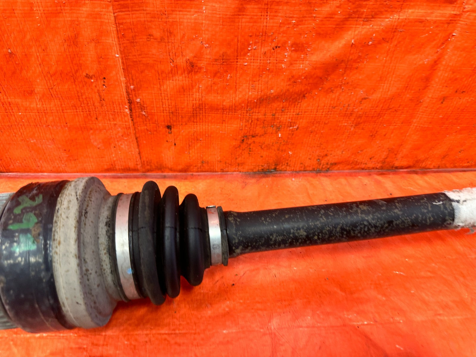 13 16 HYUNDAI GENESIS COUPE 3.8L   AUTO TRANS   LEFT AND RIGHT AXLES OEM 2998