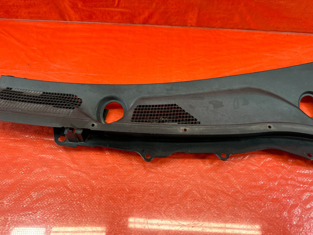 08 15 INFINITI G37 & Q60   2D COUPE   WIPER COWL TRIM   LEFT SIDE   OEM #1906