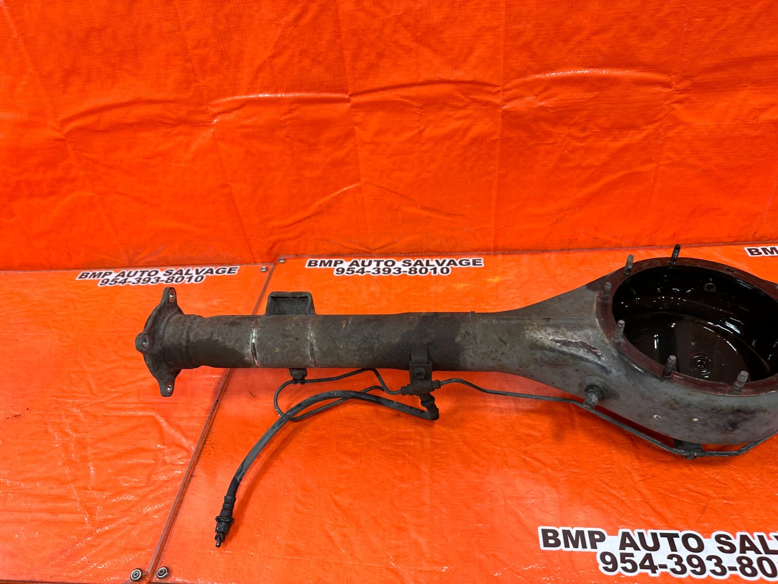 95 04 TOYOTA TACOMA   4 CYLINDER   NON ABS   BARE AXLE HOUSING ASSEMBLY OEM #24915