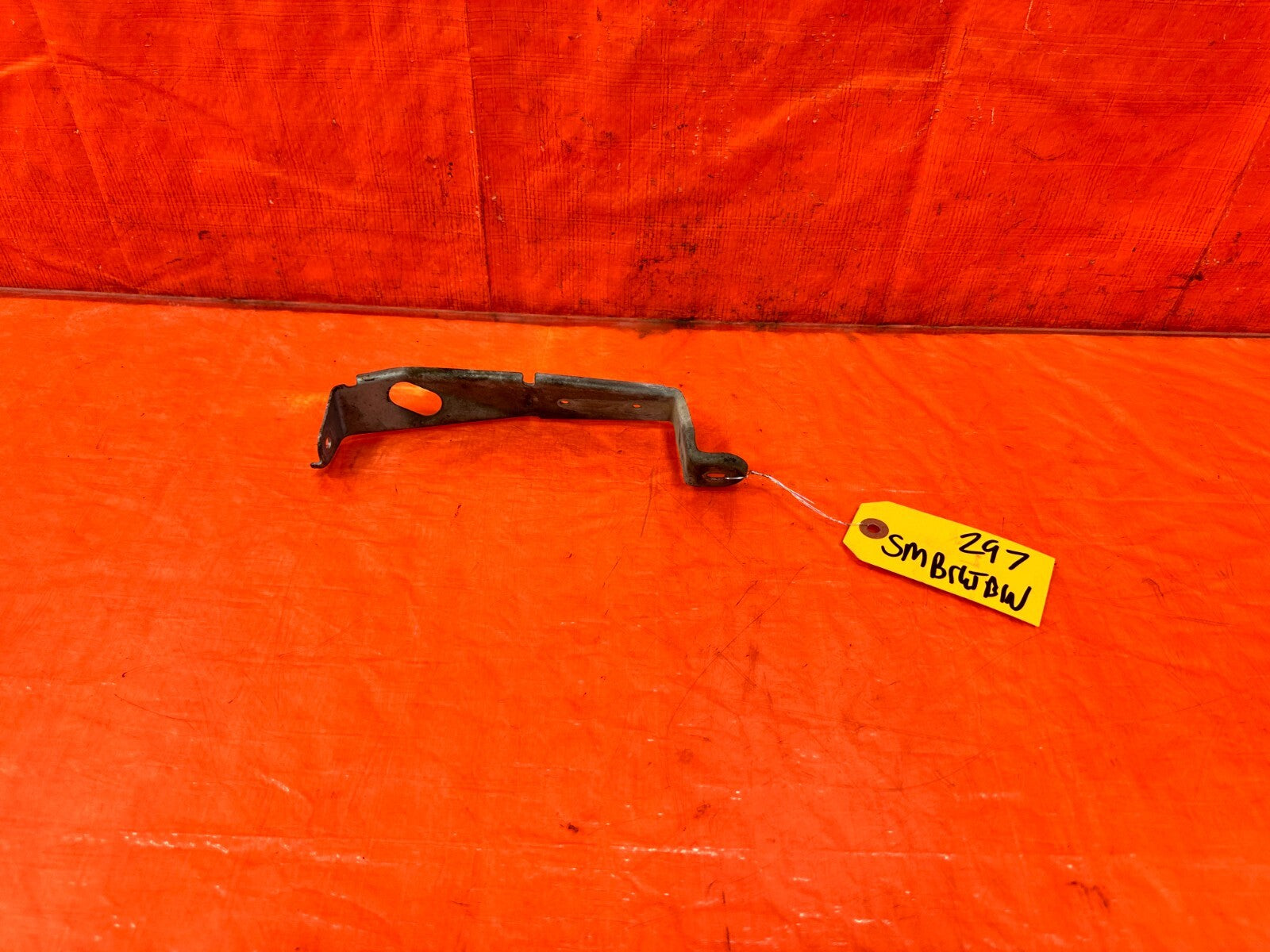 96 00 HONDA CIVIC   RADIATOR EXPANSION TANK COOLANT RESERVOIR BRACKET OEM #2970