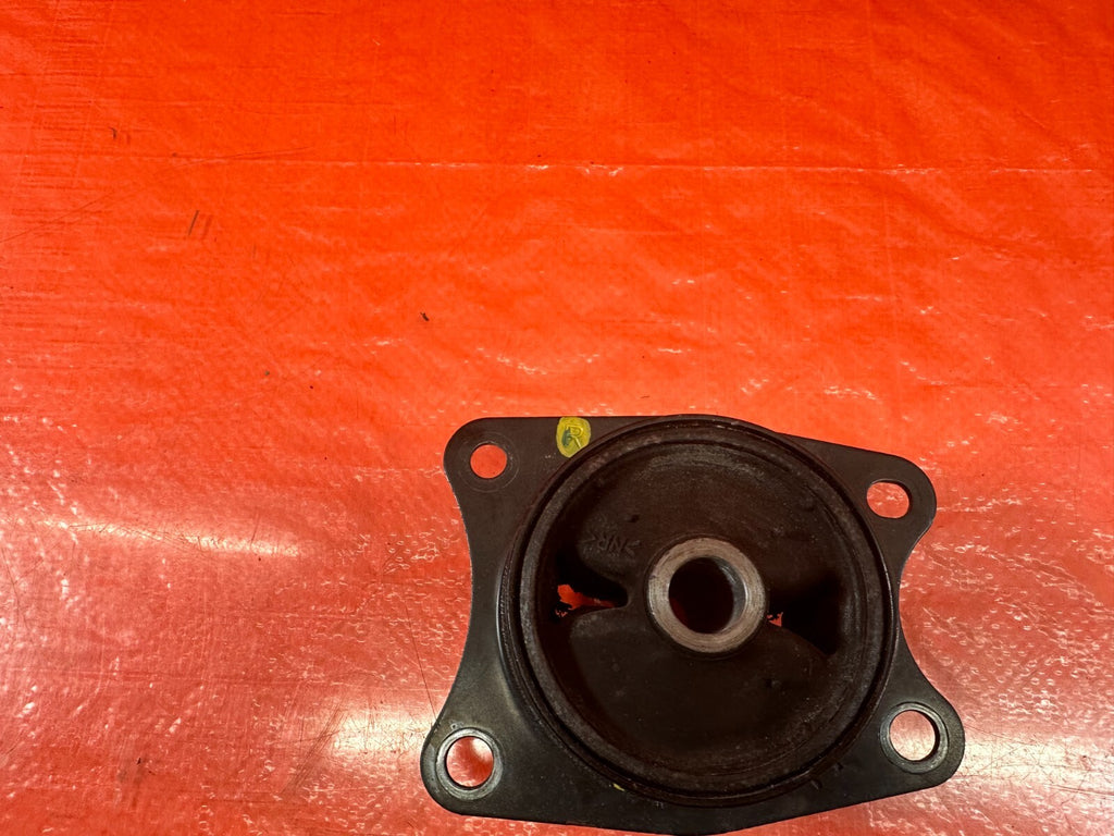 00 05 HONDA S2000   DIFFERENTIAL CARRIER PUMPKIN   RIGHT RUBBER MOUNT   OEM #2253