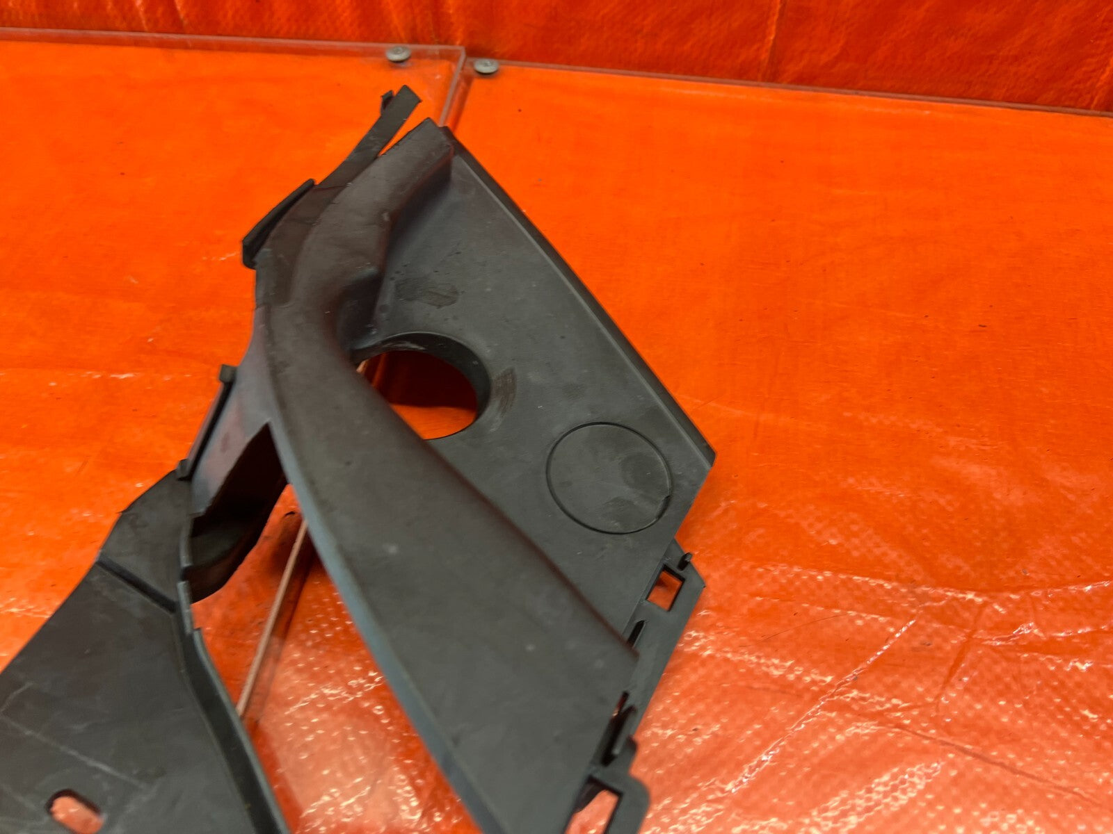 06 11 HONDA CIVIC   4 DOOR SEDAN   PASSENGER RIGHT WIPER COWL TRIM   OEM #1556