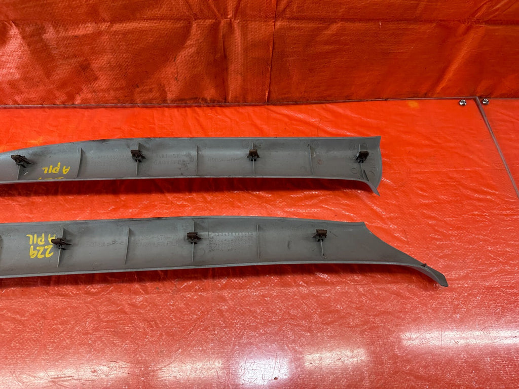 94 01 INTEGRA SEDAN A PILLAR TRIM SET   LEFT RIGHT A PILLARS   OEM FACTORY #22911