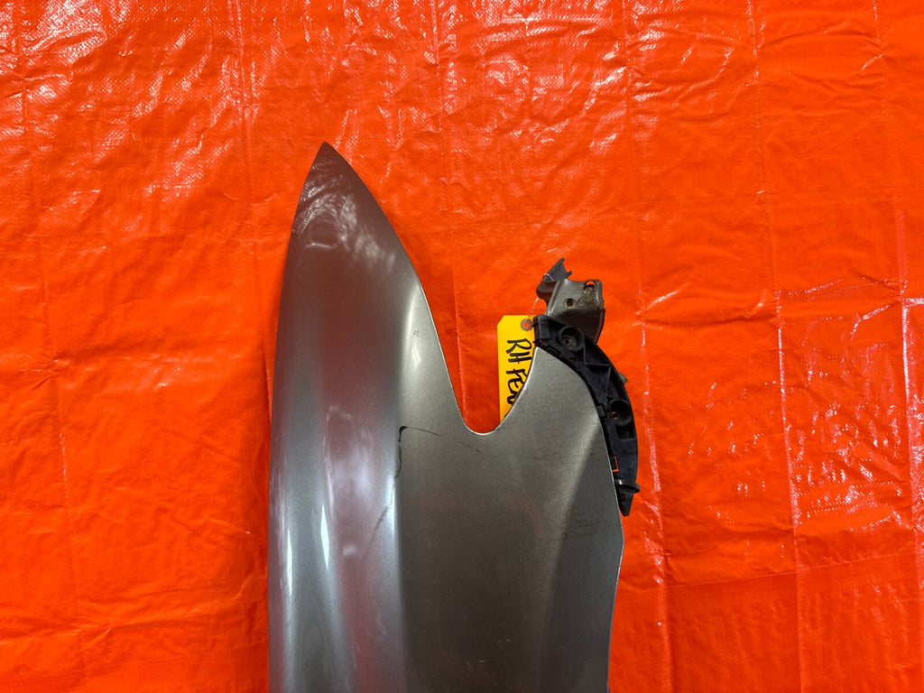 06 11 HONDA CIVIC SEDAN   FENDER   RIGHT SIDE   GRAY COLOR   OEM #26011