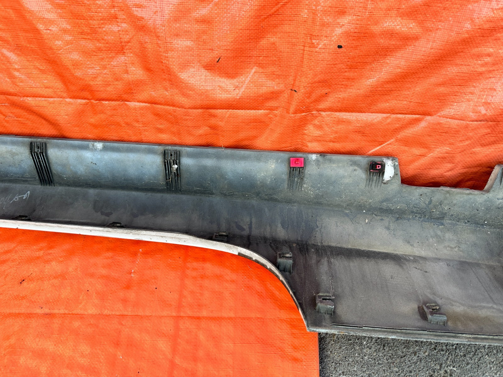 10 16 HYUNDAI GENESIS COUPE DRIVER LEFT SIDE SKIRT ROCKER MOLDING TRIM OEM 32514
