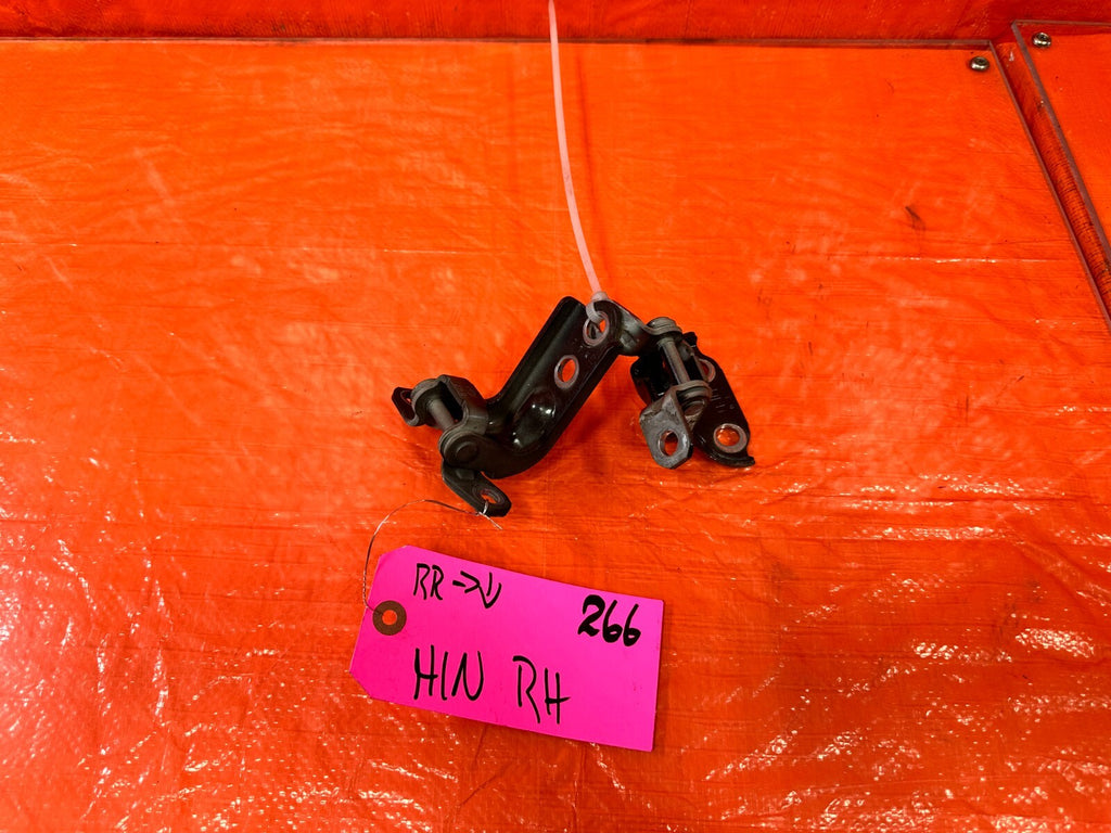 15 21 SUBARU WRX & STI   PASSENGER RIGHT REAR DOOR HINGE SET UPPER LOWER OEM 2660