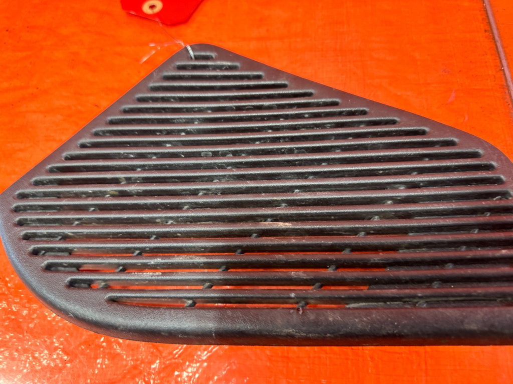 92 95 HONDA CIVIC COUPE & HATCH   RIGHT DOOR PANEL SPEAKER TRIM   OEM #3272