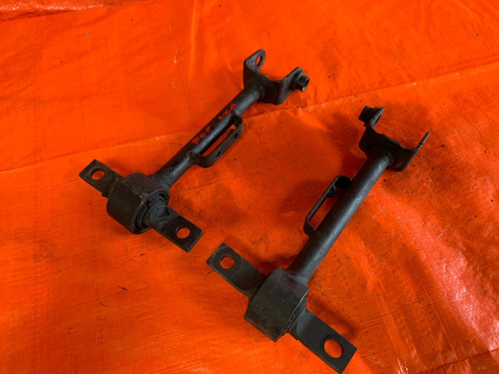 02   04 ACURA RSX TYPE S   REAR UPPER CONTROL ARM SET ARMS LEFT RIGHT   OEM   4