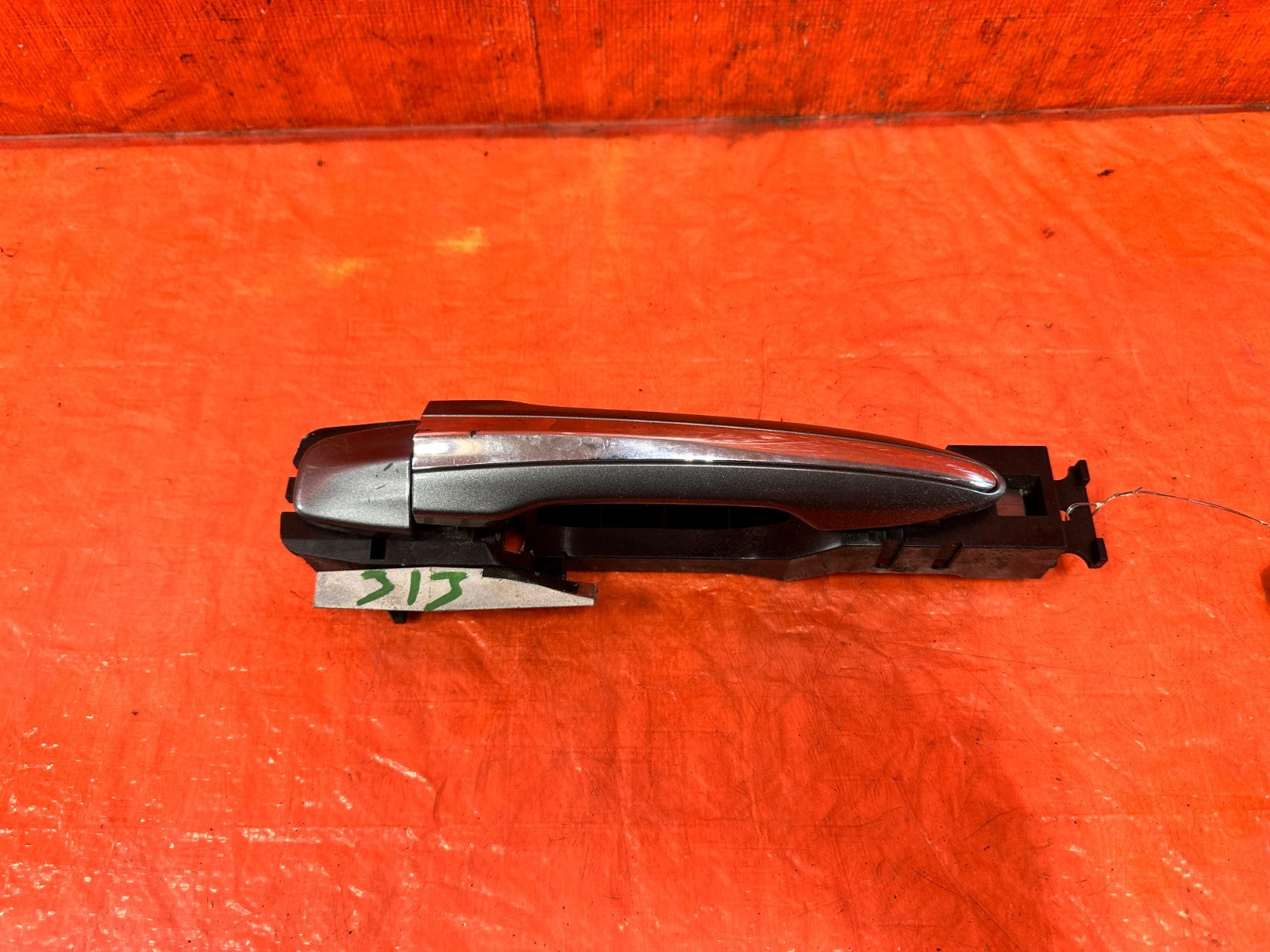 14 20 INFINITI Q50 DRIVER LEFT REAR EXTERIOR DOOR HANDLE W/ CAP AND BASE OEM 3131