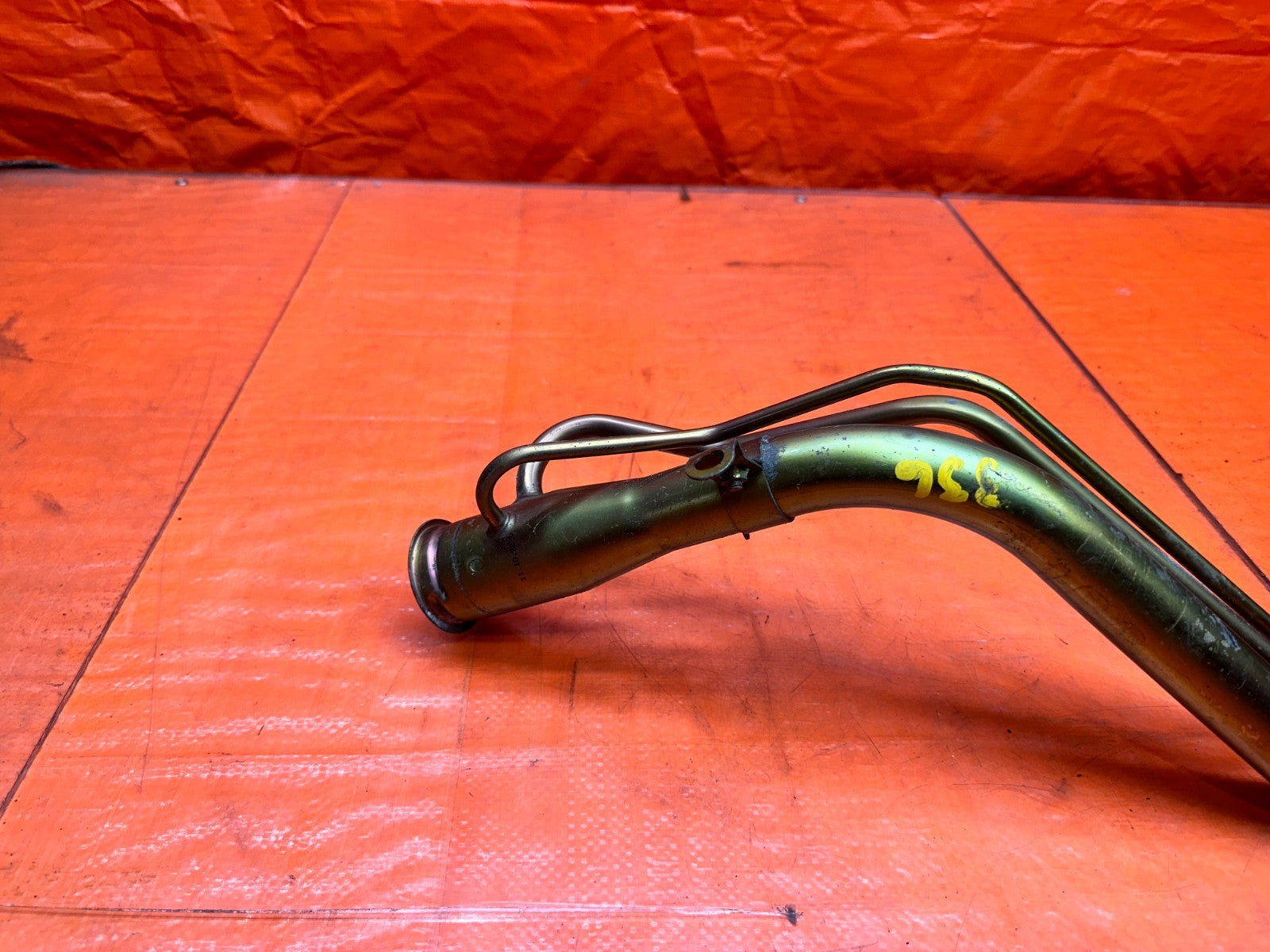 97 01 HONDA PRELUDE 2.2L FUEL GAS TANK FILLER NECK TUBE PIPE OEM #33611