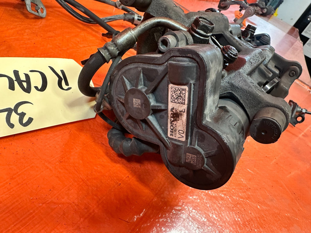 2018 HONDA ACCORD REAR BRAKE CALIPERS W/ MOTORS AND ABS WIRES LEFT RIGHT OEM 32416