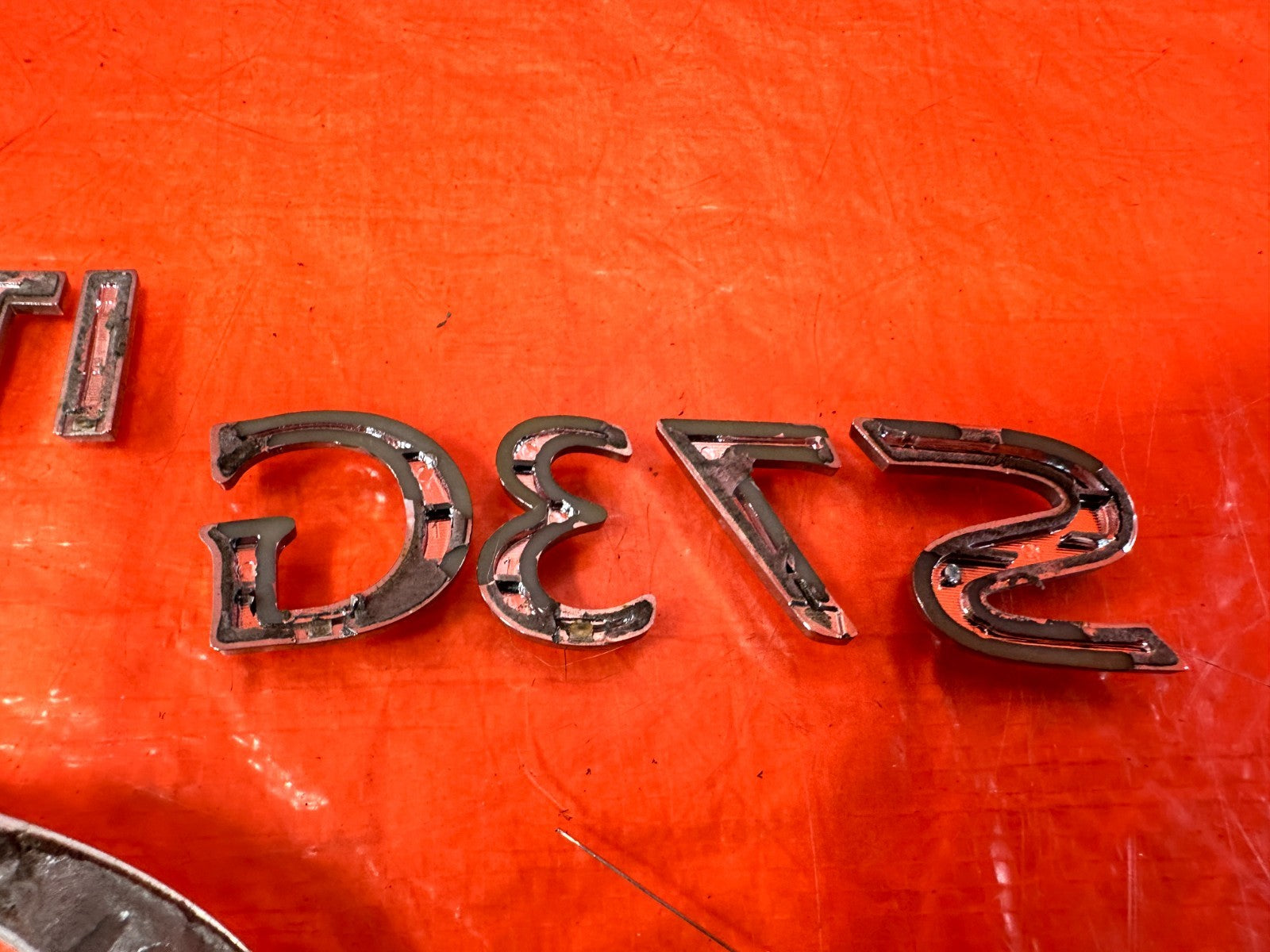 08 13 INFINITI G37 COUPE 2D   INFINITI G37 S & EMBLEM   TRUNK BADGE EMBLEM OEM9