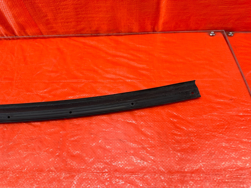 14 18 INFINITI Q50   DRIVER LEFT FRONT   LOWEER DOOR WEATHER STRIP   OEM #18515