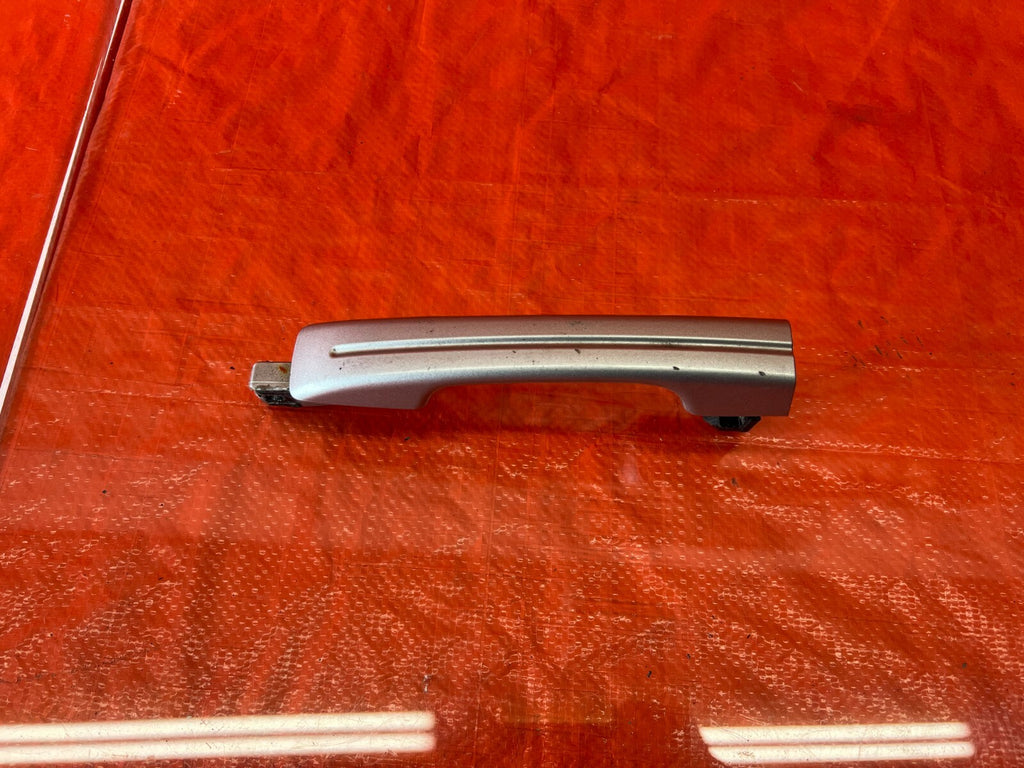 04 08 ACURA TL   PASSENGER RIGHT FRONT OR REAR   EXTERIOR DOOR HANDLE   OEM #1060