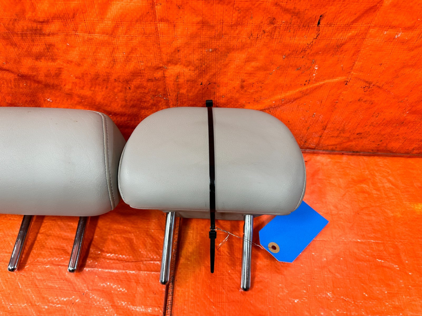 09 14 ACURA TSX   REAR SEAT HEAD REST   LEFT CENTER RIGHT   GRAY   OEM #3211